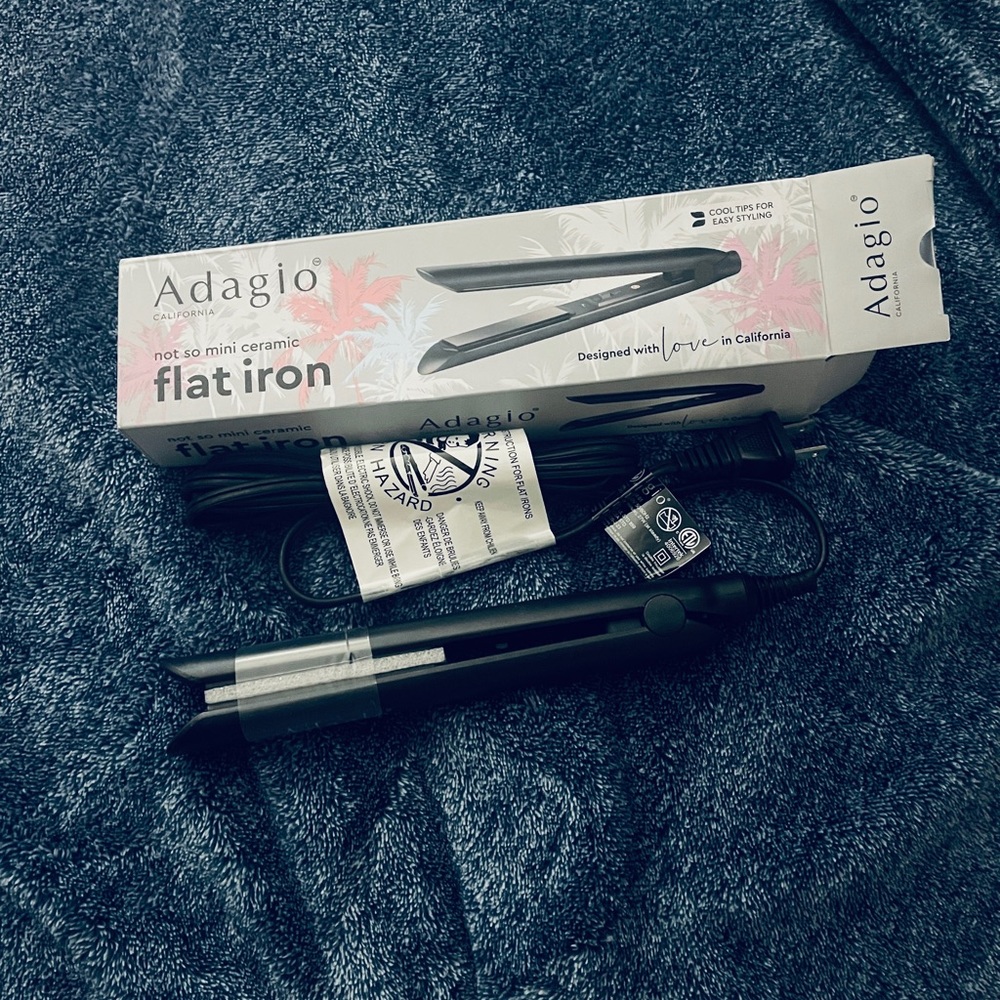 Adagio Small flat iron